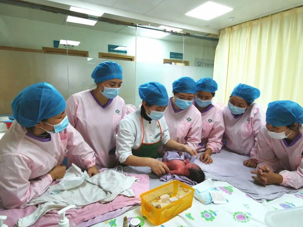 固始县妇婴监护型护送